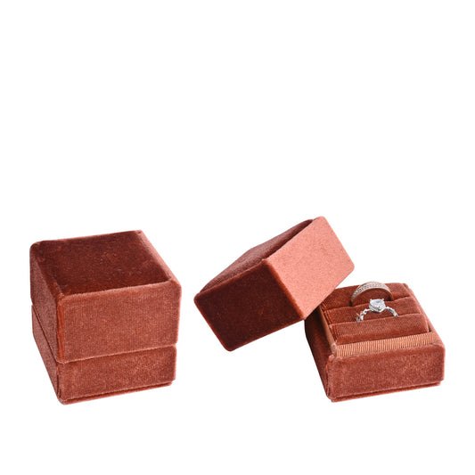 ring box - Brown Square Double Velvet Ring Box V08-R4A CO open view