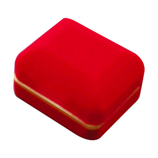 Red SR5-RD double ring box closed view with gold trim