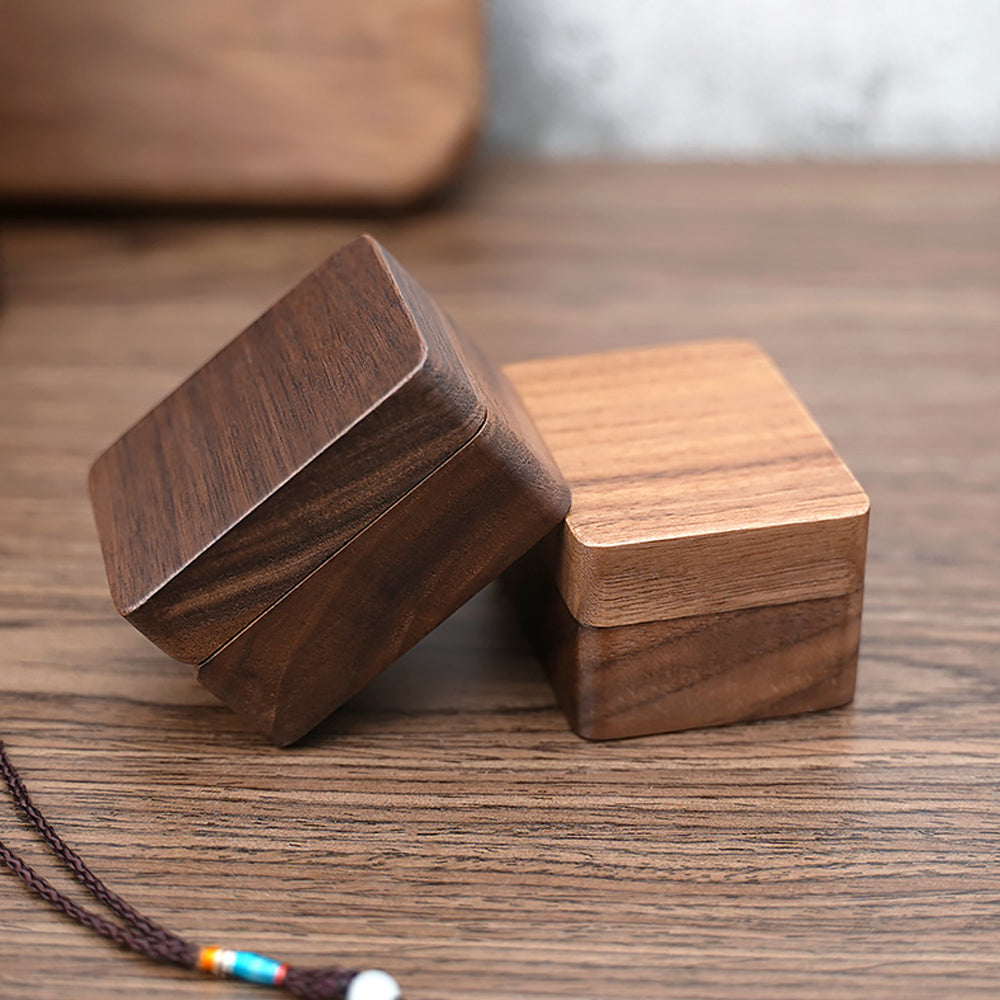 Square three-compartment wooden ring box