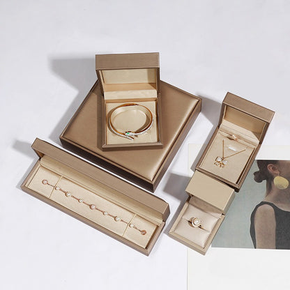 Green And Champagne Leather Jewelry Box