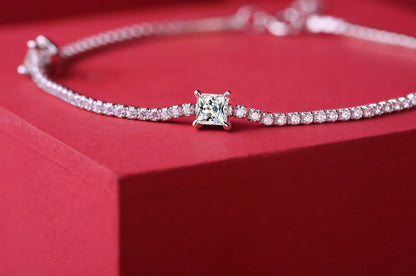 Fashionable S925 Sterling Silver Bracelet with Diamond Moissanite for Women Engagement Party Anniversary Jewelry