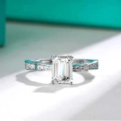 Jeweller Buy 1ct VVS Moissanite Diamond Ring for Women 925 Sterling Silver Emerald Cut Rectangle Fine Jewelry
