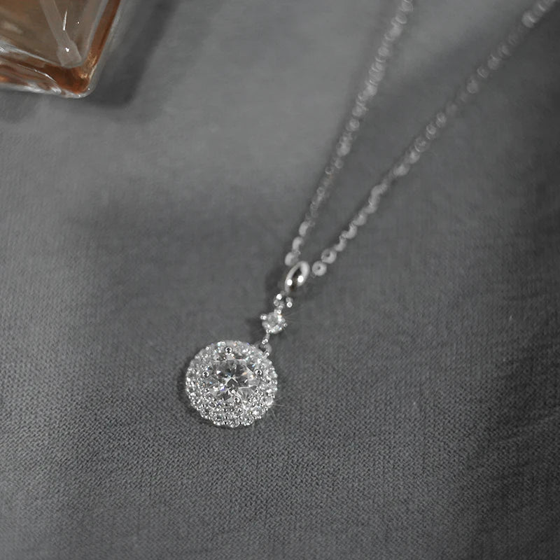 Jeweller Buy Trendy 925 Sterling Silver Necklace with Iced out Moissanite round Pendant Fine Jewelry with Link Chain