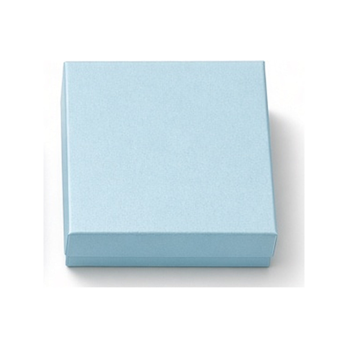 Powder blue custom magnetic jewelry box in 7 x 9 x 3 cm