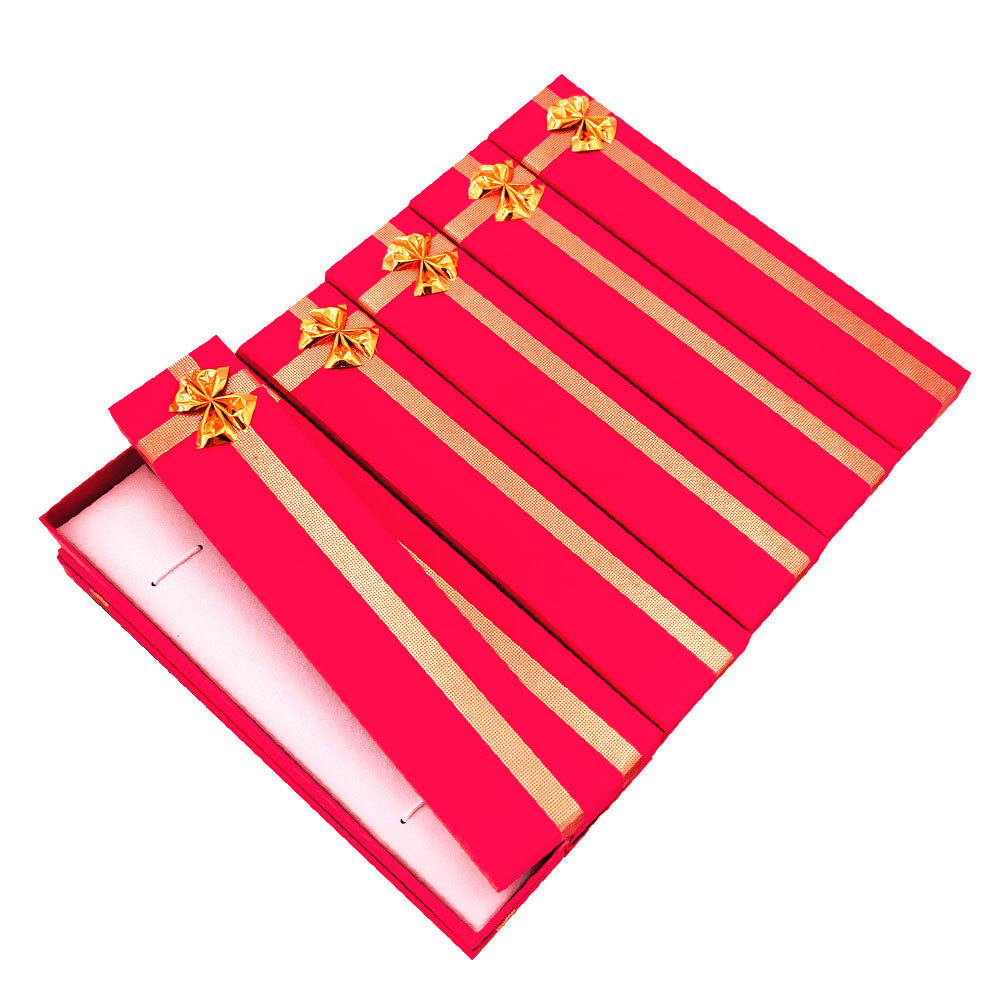 Red ribbon paper bracelet jewelry gift box, pack arrangement
