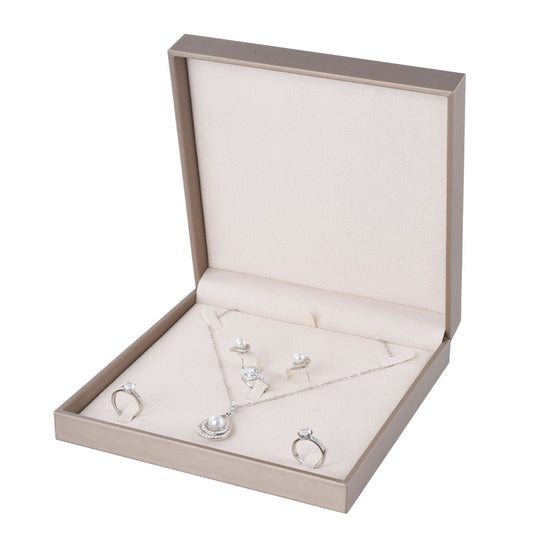 necklace box - 3pcs Champagne PU Necklace Boxes P06N1-C BE front view