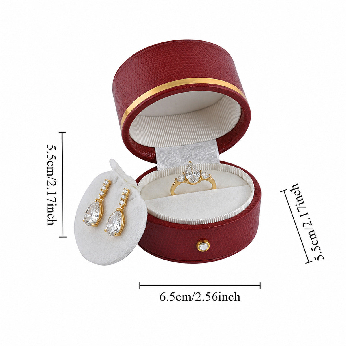 Red oval ring box L022R with a ring and earrings, showing box dimensions in centimeters and inches.